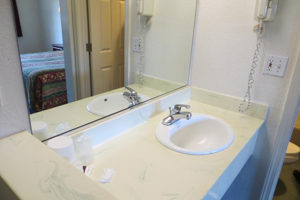 Capri Motel Редвуд Сити Номер фото